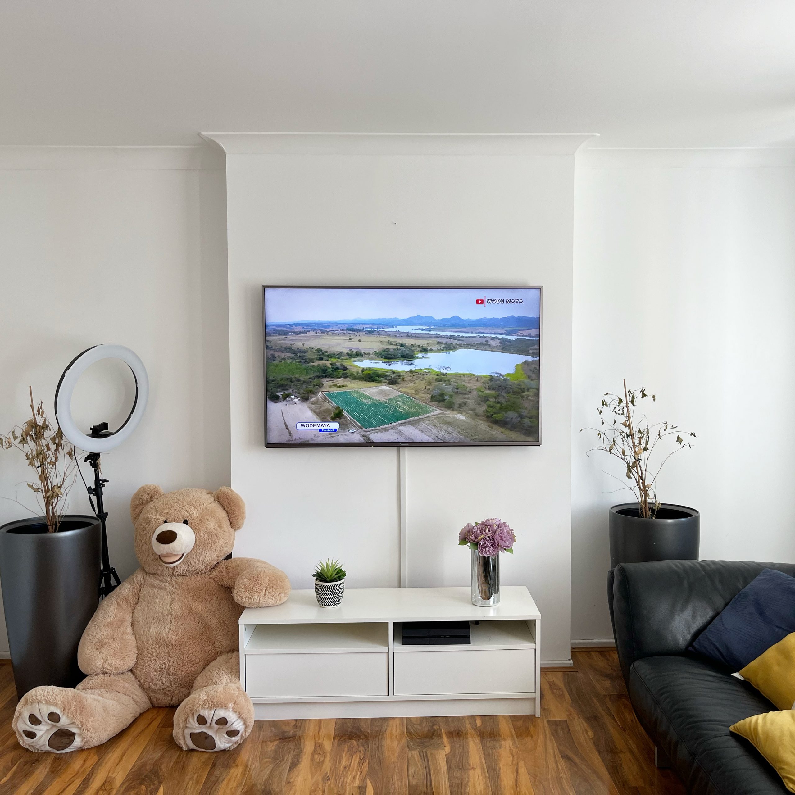 Read more about the article Benefits of mounting TV on the wall