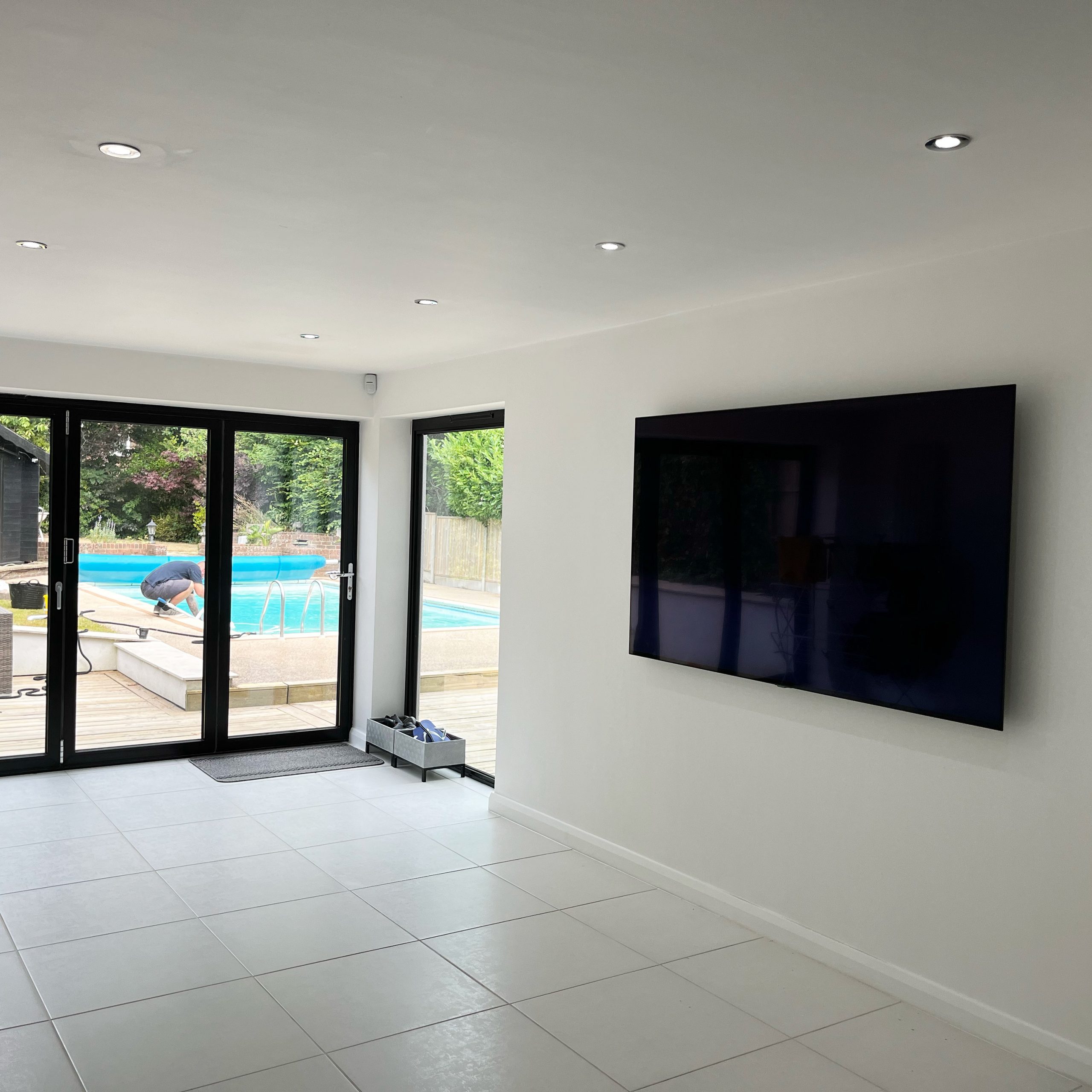 TV wall mounting in East London